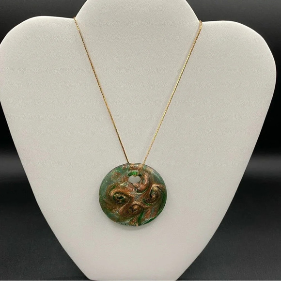 Stunning Venice Murano Green Glass Pendant and Earring Set - Picture 9 of 15